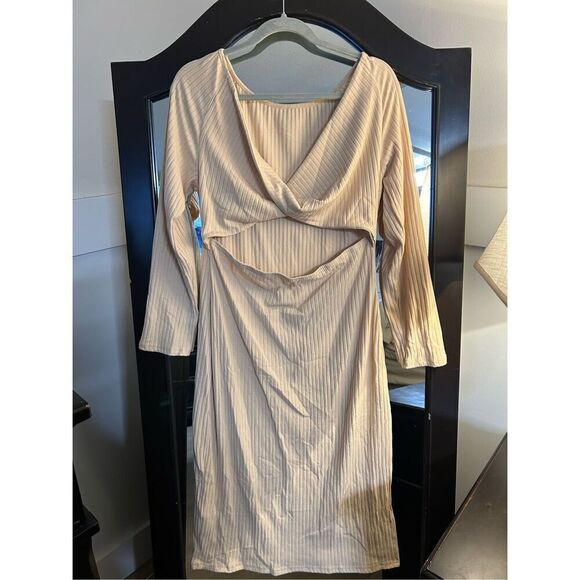 NEW Long Sleeve Ribbed Slit Cut Out Twist Midi Dress 2X - Picture 1 of 2